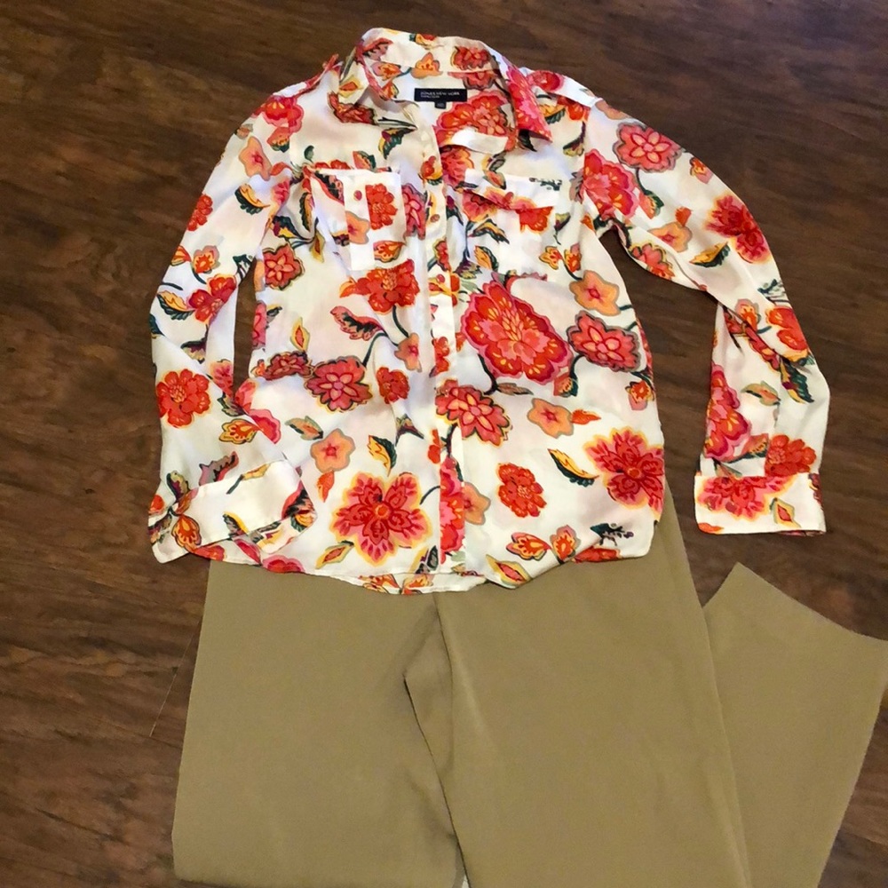 Vibrant floral Jones New Your blouse